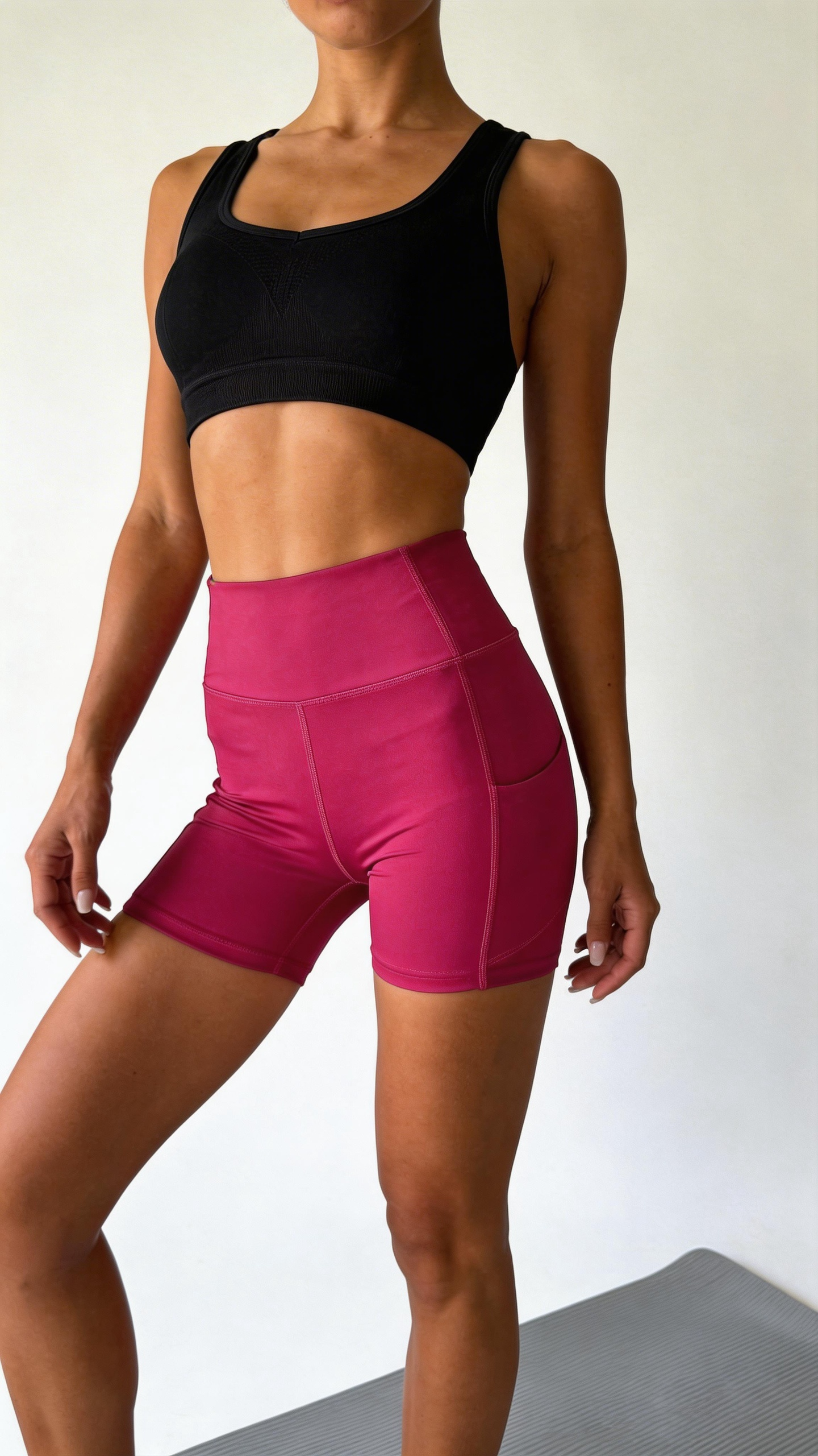 Seamless Racerback Yoga Sports Bra - Black