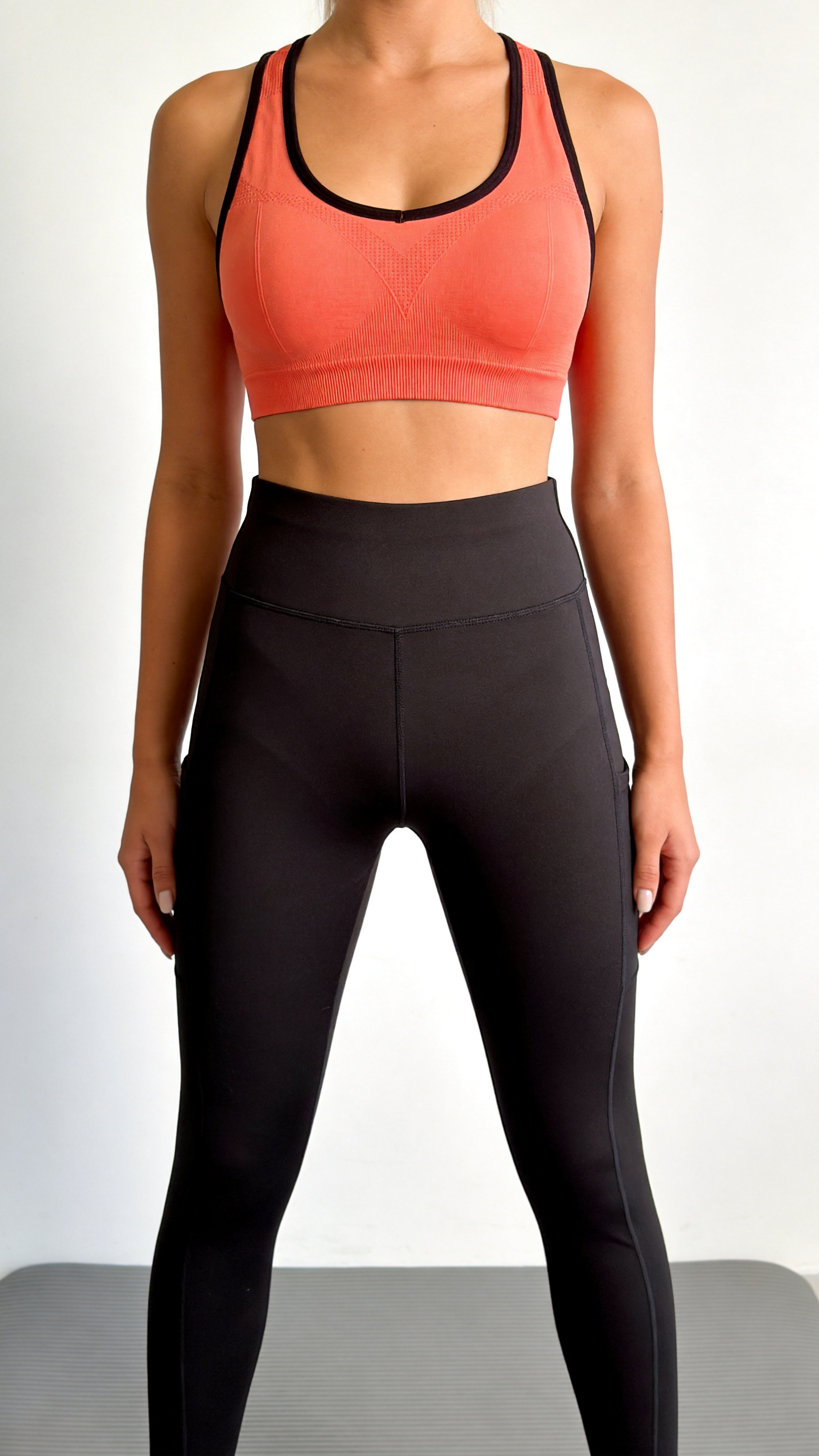 High Waist Yoga Leggings with Pockets - Black
