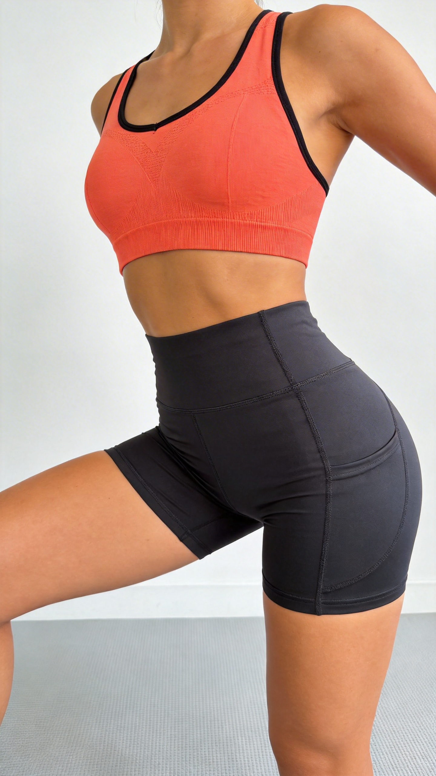 High-Waist Black Yoga Shorts with Side Pockets
